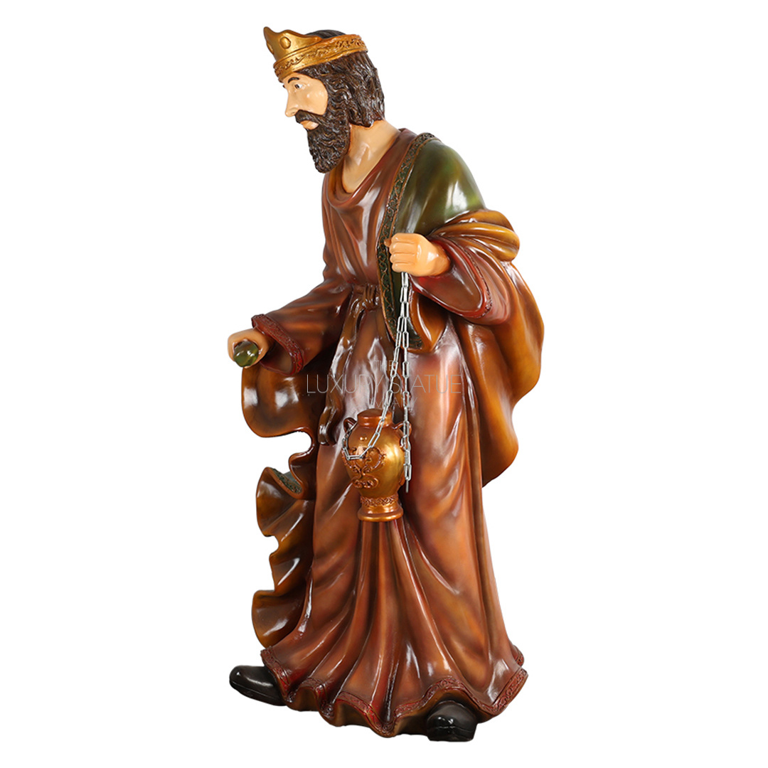 Nativity King Gaspar — view 2